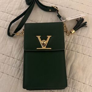 Stylish Green Crossbody Bag with Gold Accents